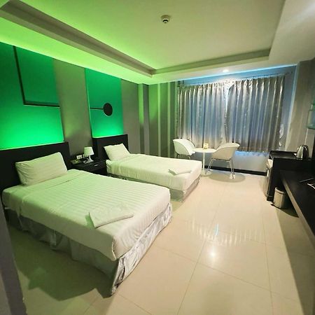 Capital O 75514 Vasidtee City Hotel Suphanburi Zewnętrze zdjęcie