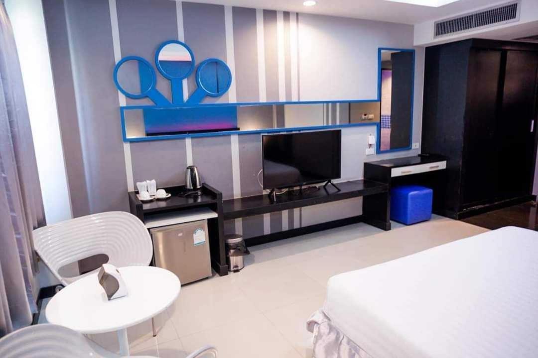 Capital O 75514 Vasidtee City Hotel Suphanburi Zewnętrze zdjęcie