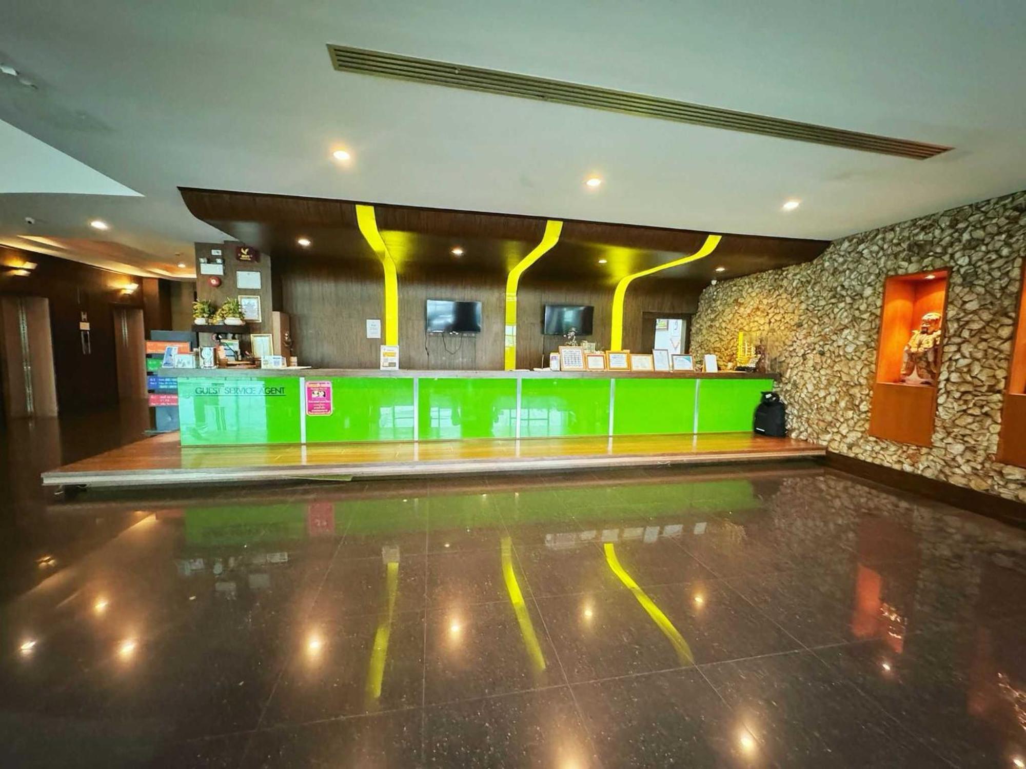 Capital O 75514 Vasidtee City Hotel Suphanburi Zewnętrze zdjęcie