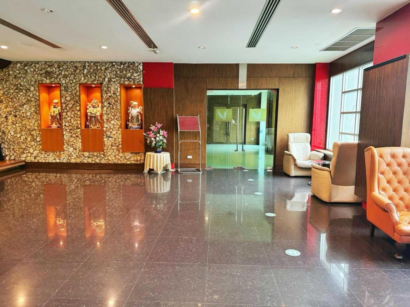 Capital O 75514 Vasidtee City Hotel Suphanburi Zewnętrze zdjęcie