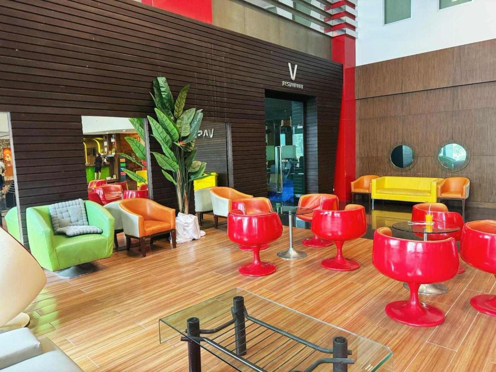 Capital O 75514 Vasidtee City Hotel Suphanburi Zewnętrze zdjęcie
