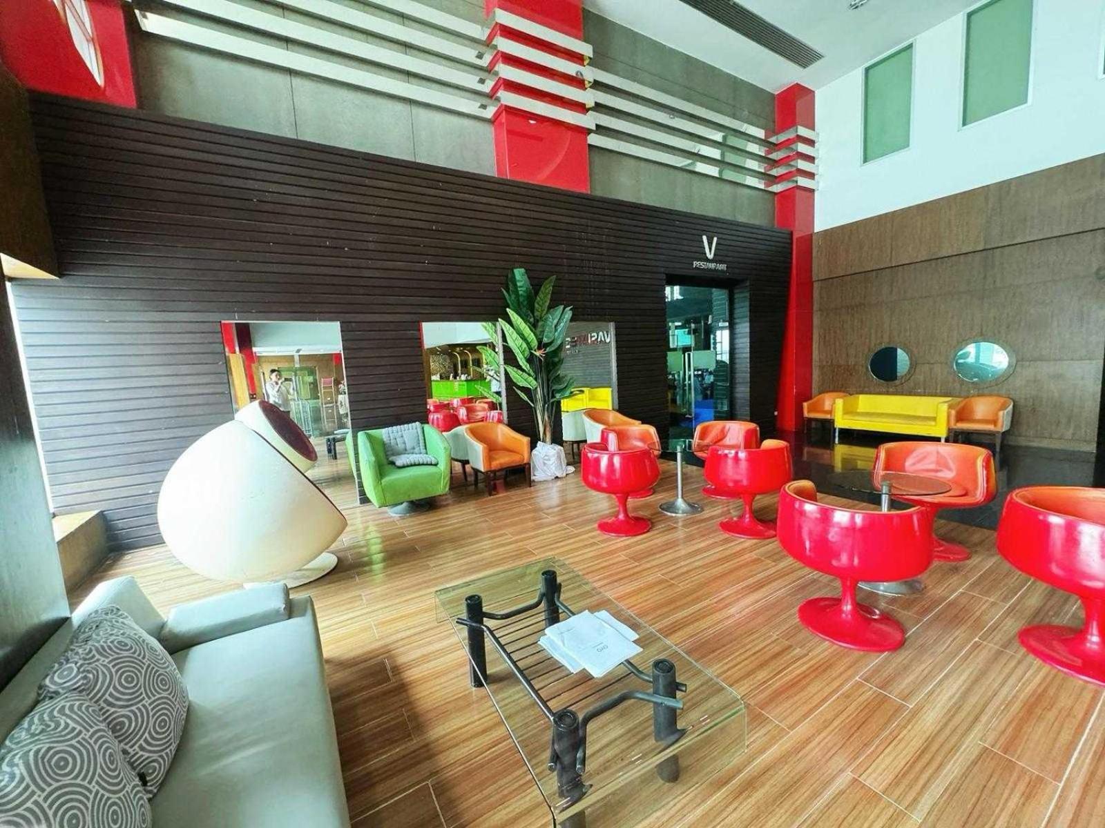 Capital O 75514 Vasidtee City Hotel Suphanburi Zewnętrze zdjęcie